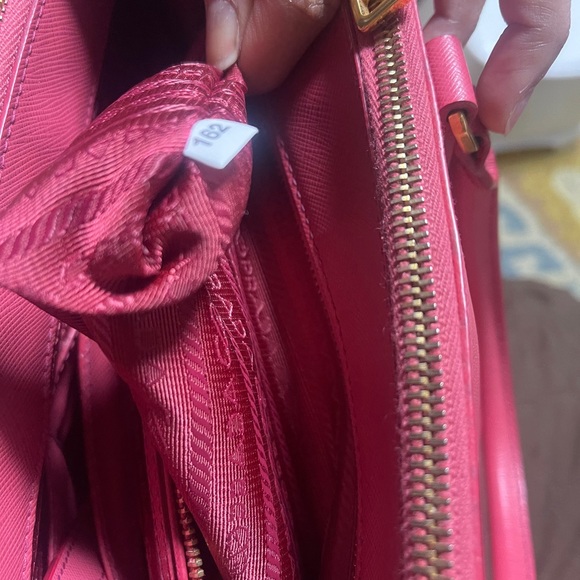 Authentic Prada Saffiano Leather with Strap - Picture 12 of 12